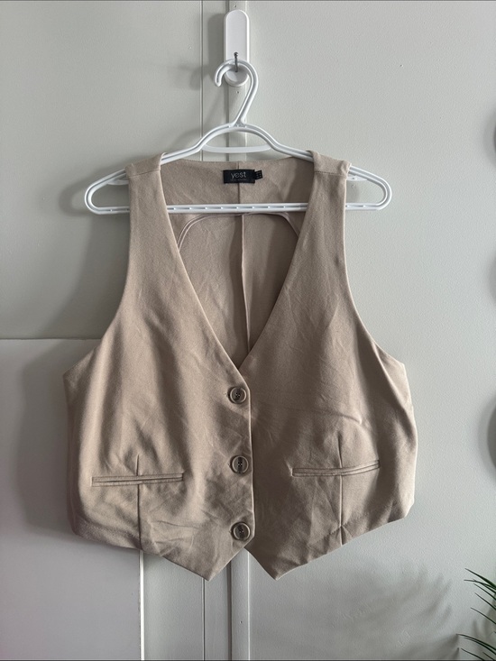 Yest Jackets & Blazers - YEST Cropped V-Neck Button Vest US 10